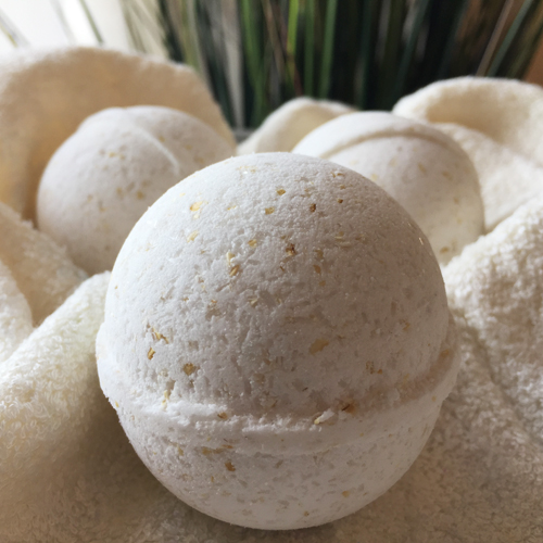 Bombe De Bain À L'avoine - Saponnière Québécoise
